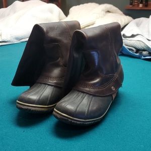 *SOREL WATERPROOF BOOTS*